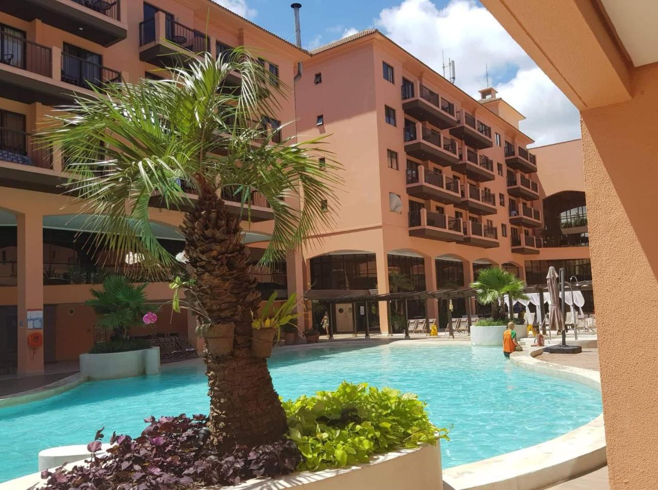 Apto Pes Na Areia Em Hotel Jurere Beach Jurere Internacional Флоріанополіс Екстер'єр фото